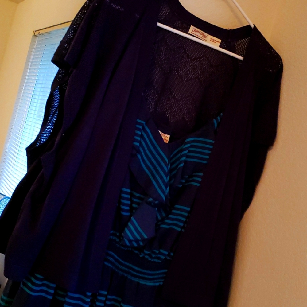 Cute plus size dress, with sweater!